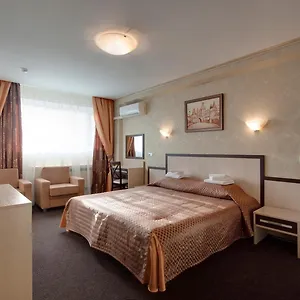 2* Hotel Metallurg